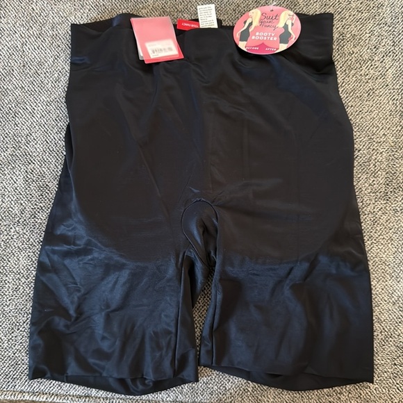SPANX Suit your fancy booty booster! NWT - Picture 3 of 4